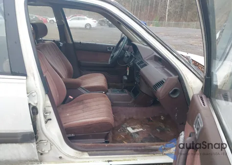 1989 Honda Accord Lxi из США, поврежденный, VIN JHMCA5648KC080519